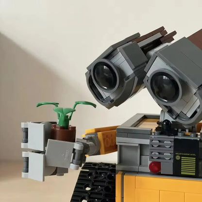 Wall - E Robot Building Set – 687 PCS Movie - Inspired Toy 6+ - STEM Building Toy by LULEGO